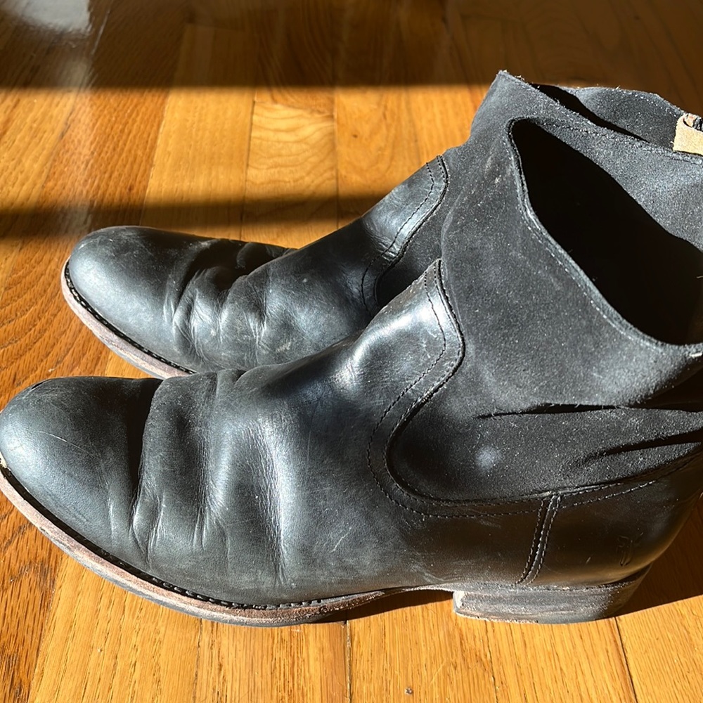 Frye Jamie Boots-I think they are a men’s 7 but unsure-they are worn-see pics